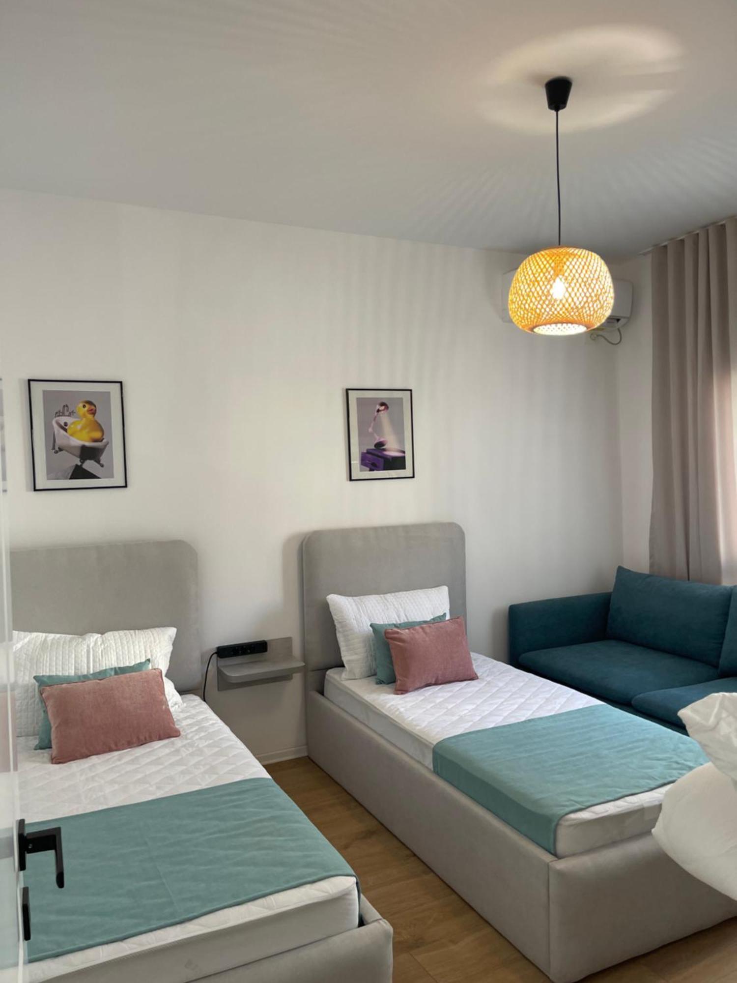 Sunny City Center Apartment Lezhe Exterior photo